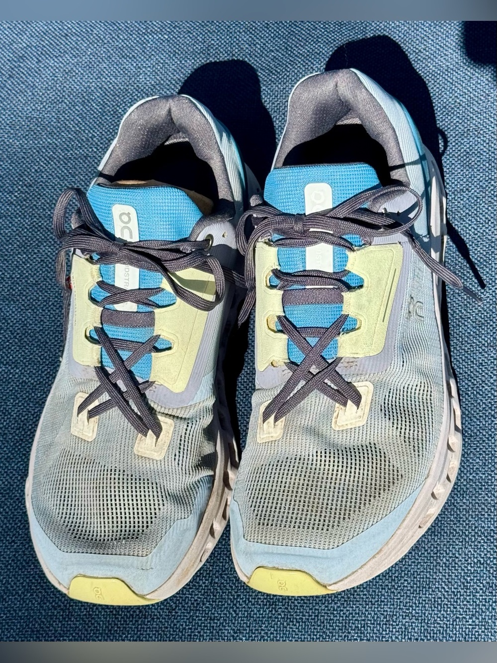 On Running CloudStratus Women’s Blue and Grey Size 10